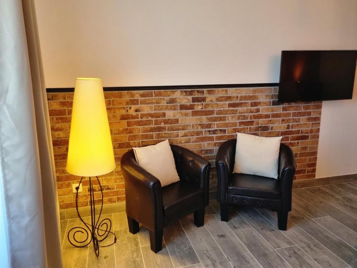 Les Lofts Apartment LʼIsle-sur-la-Sorgue Екстериор снимка