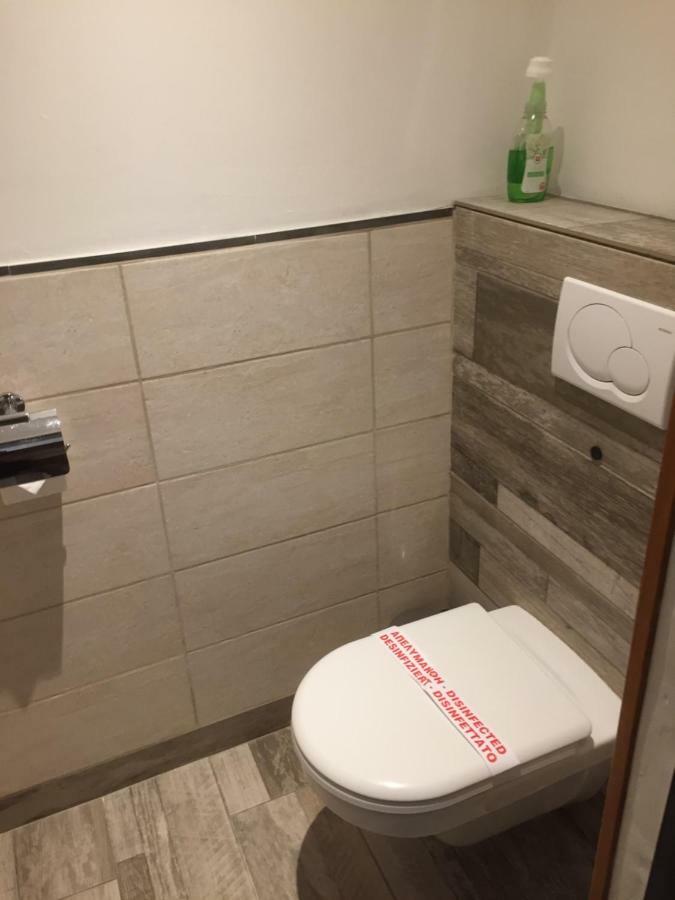 Les Lofts Apartment LʼIsle-sur-la-Sorgue Екстериор снимка